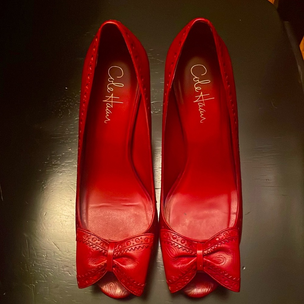 Candy Apple Red Nike air Cole Haan peep toe high heels gently worn size 8